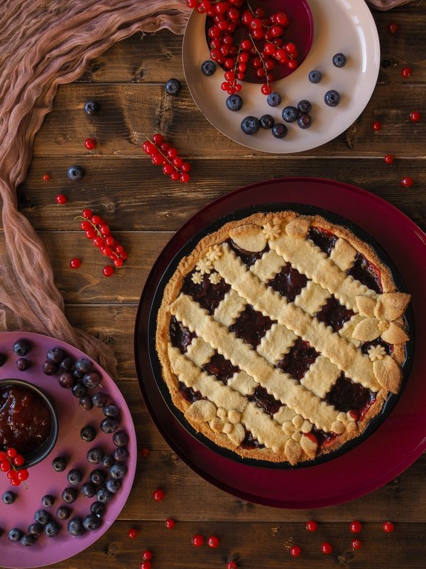 Quali sono i segreti per una crostata di frutta perfetta con pasta frolla fatta in casa?